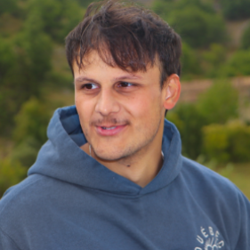 Sylvain  - Video Editor / Content strategy