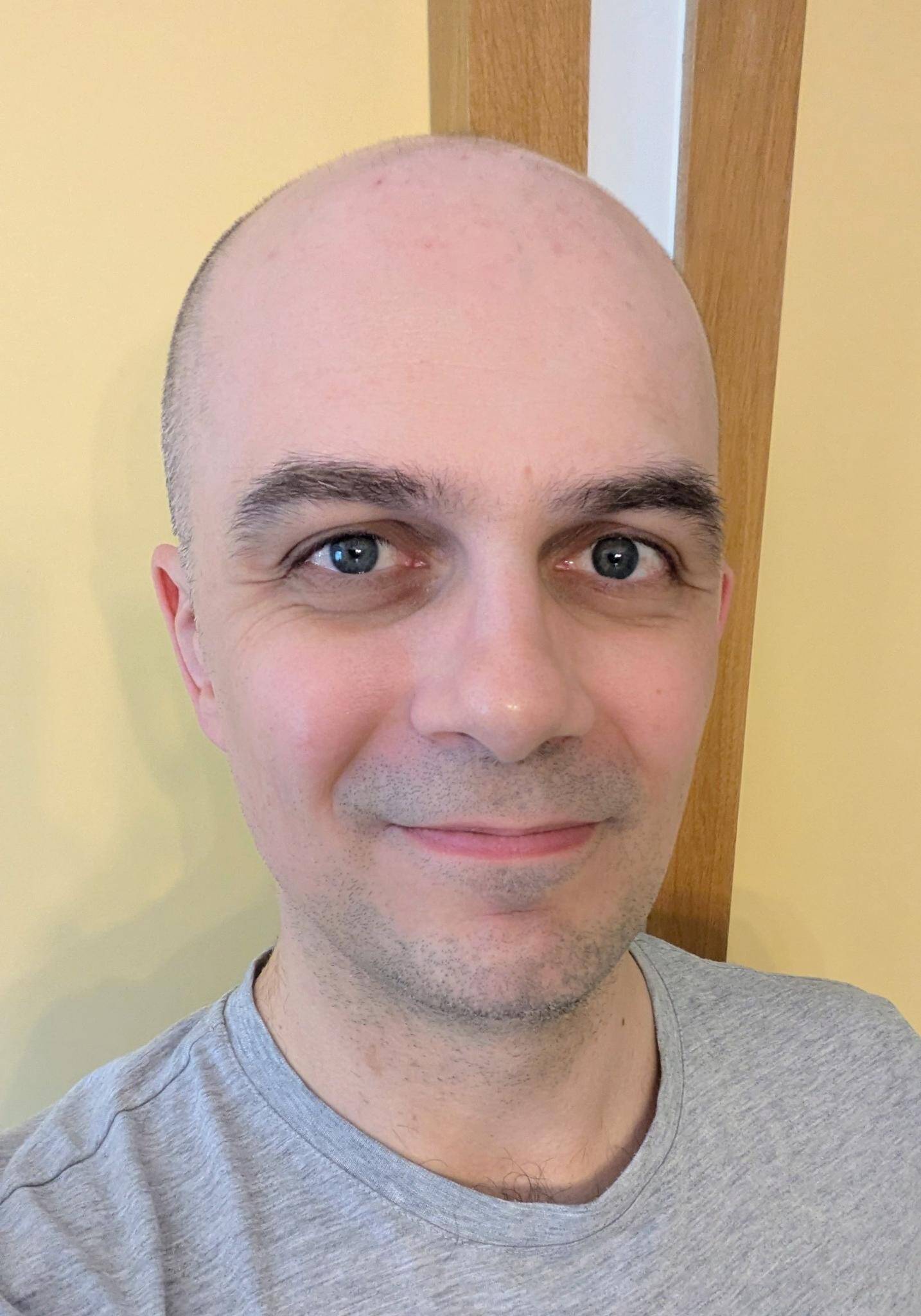 Nicolas D.