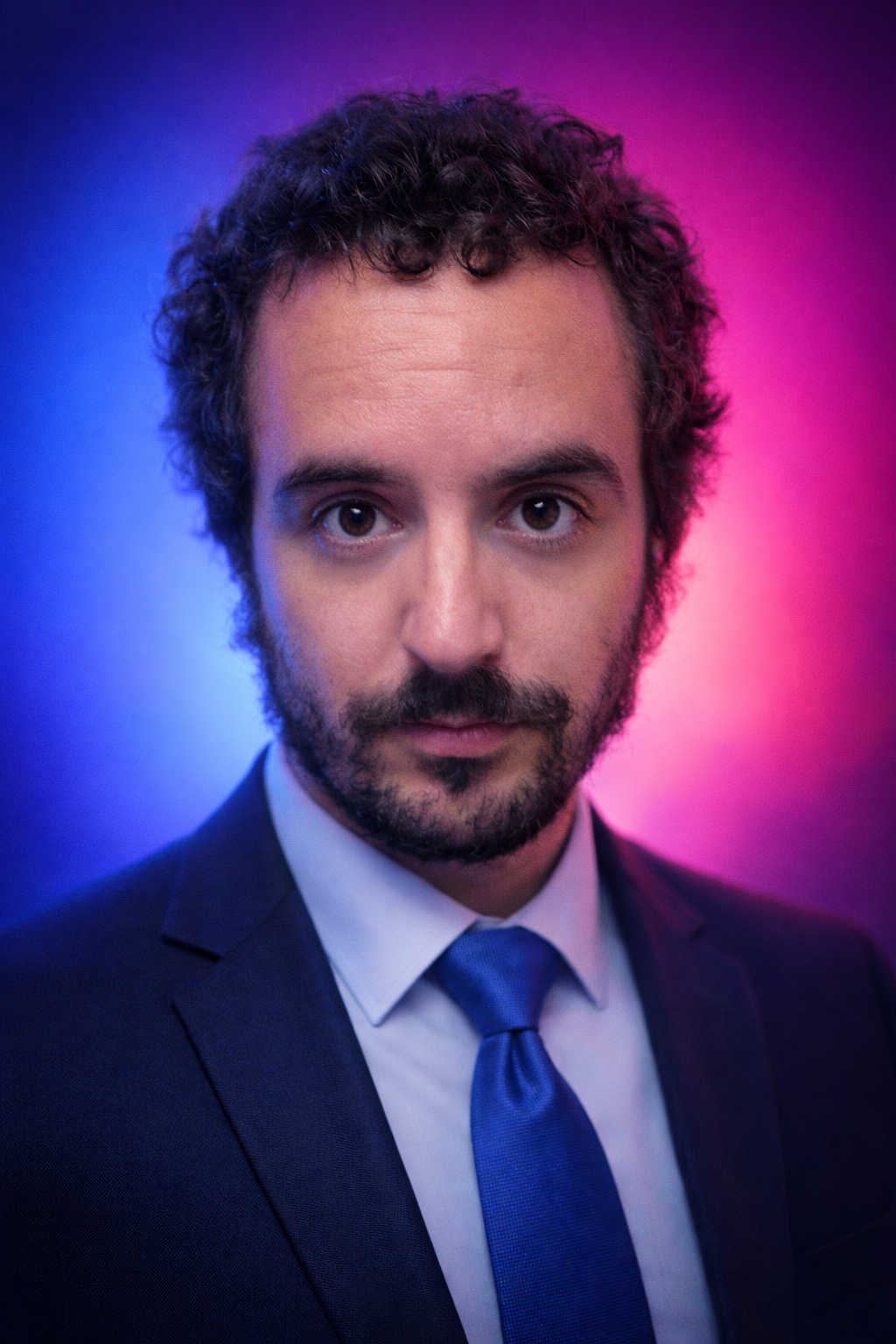 Carlos M. - Diseñador Gráfico & Creative Partner