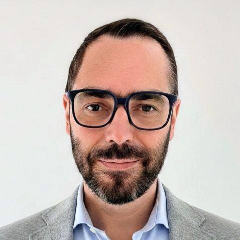 Stéphane R.