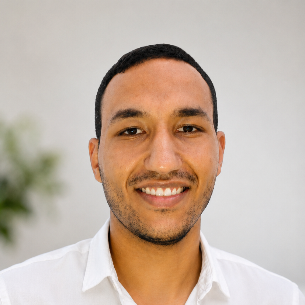 Ahmed B. - Spécialiste PowerPoint : Design et animation