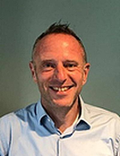 Frank  - Développeur PL/SQL et administrateur d'applications