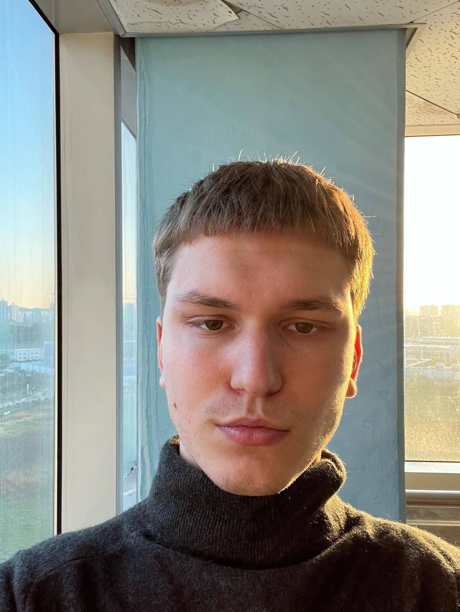 Pierre T. - Développeur Shopify | Thèmes Custom & Conversion