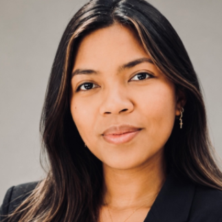 Princia A. - Bilingual Virtual Assistant | Content Creator
