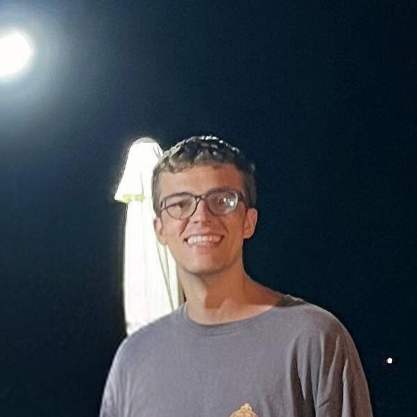 Antonio M. - Administrador de Sistemas Linux & Infraestructura 