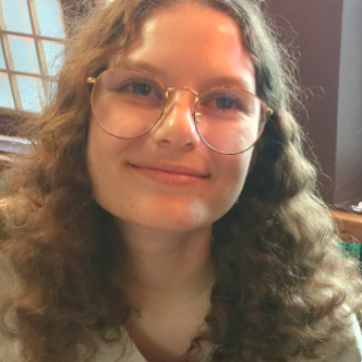 Maelle Guede - community manager
