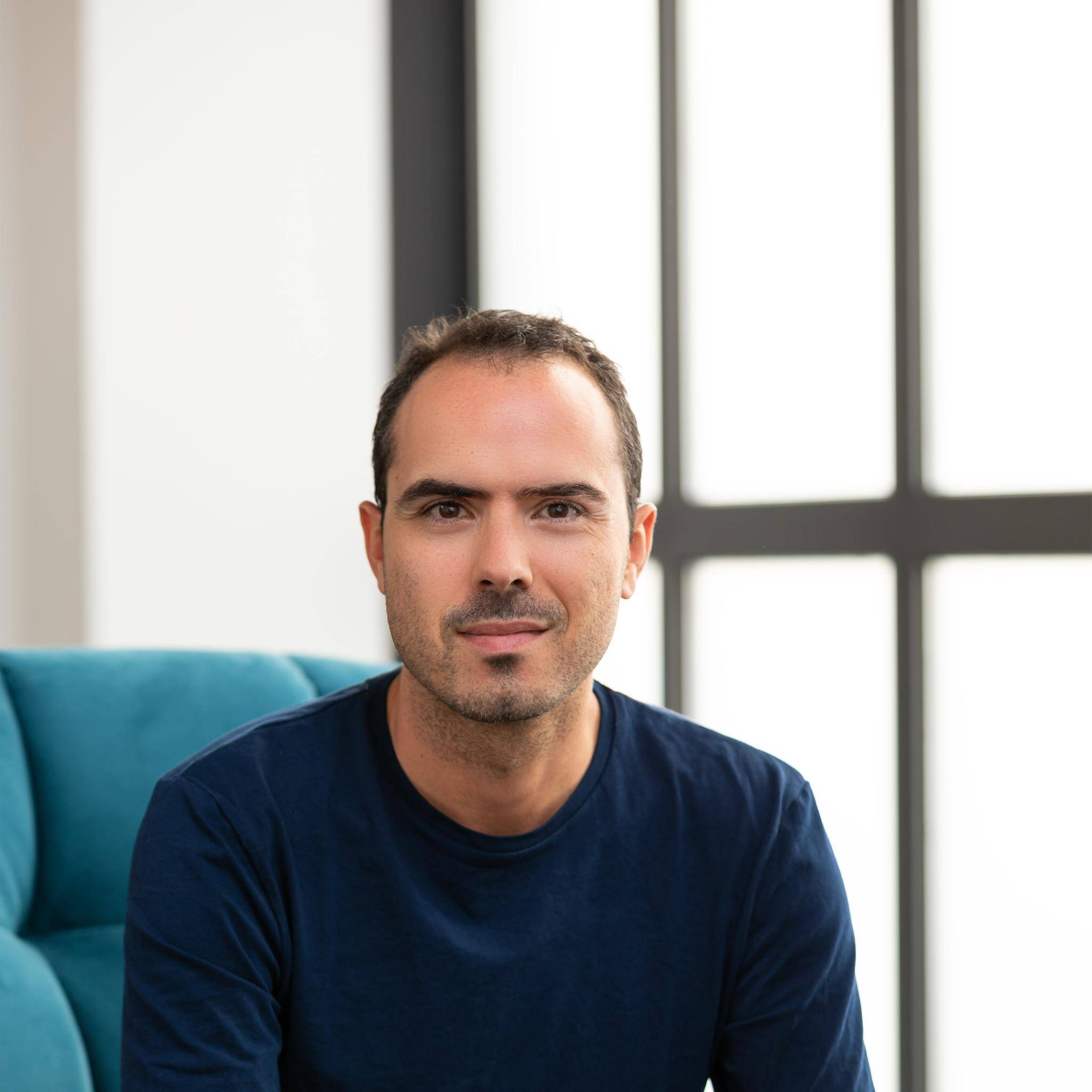Charles  - Consultant analytics GTM GA4 Matomo Piano CRO Data