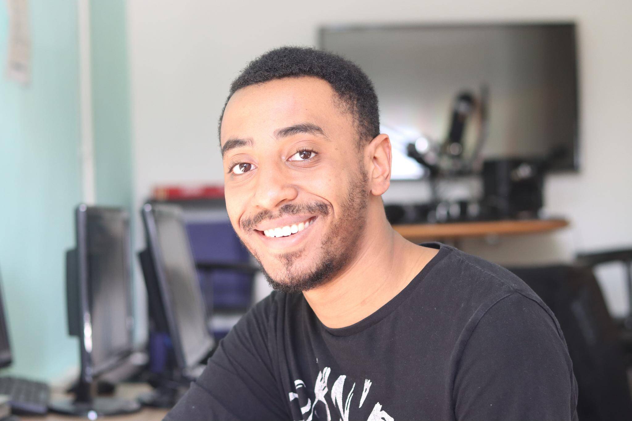 Malik A. - Growth Hacker