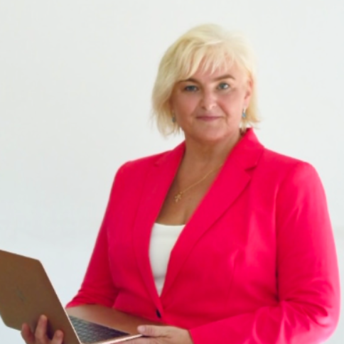 Svetlana Kononova - Freelance Recruiter & Career Consultant