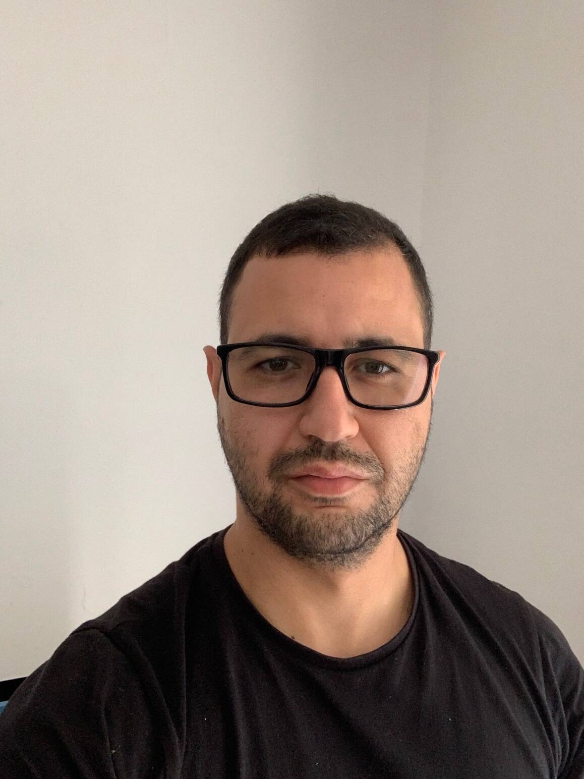 Saadane Guessoum - Développeur Xamarin, Spring Boot, Bootstrap, Java