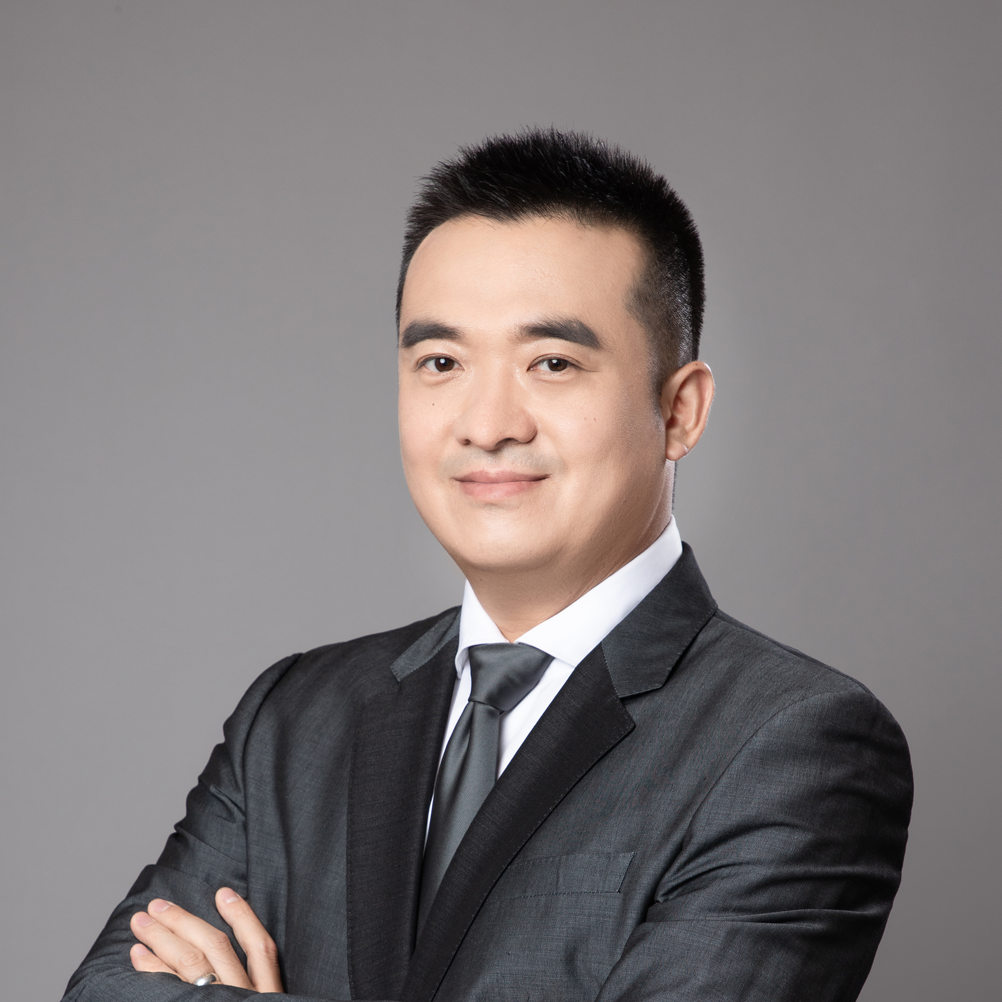 Xiaowei J.