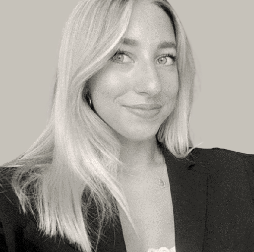 Carla R. - CM/Gestion projets Marketing/Contenu