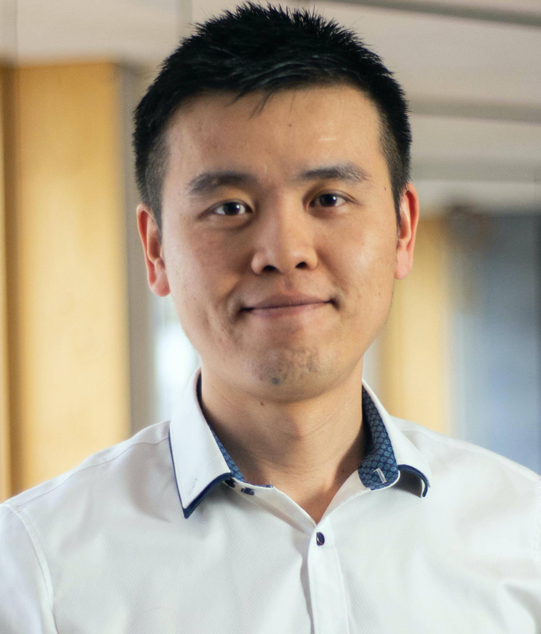 Ruichen Xia