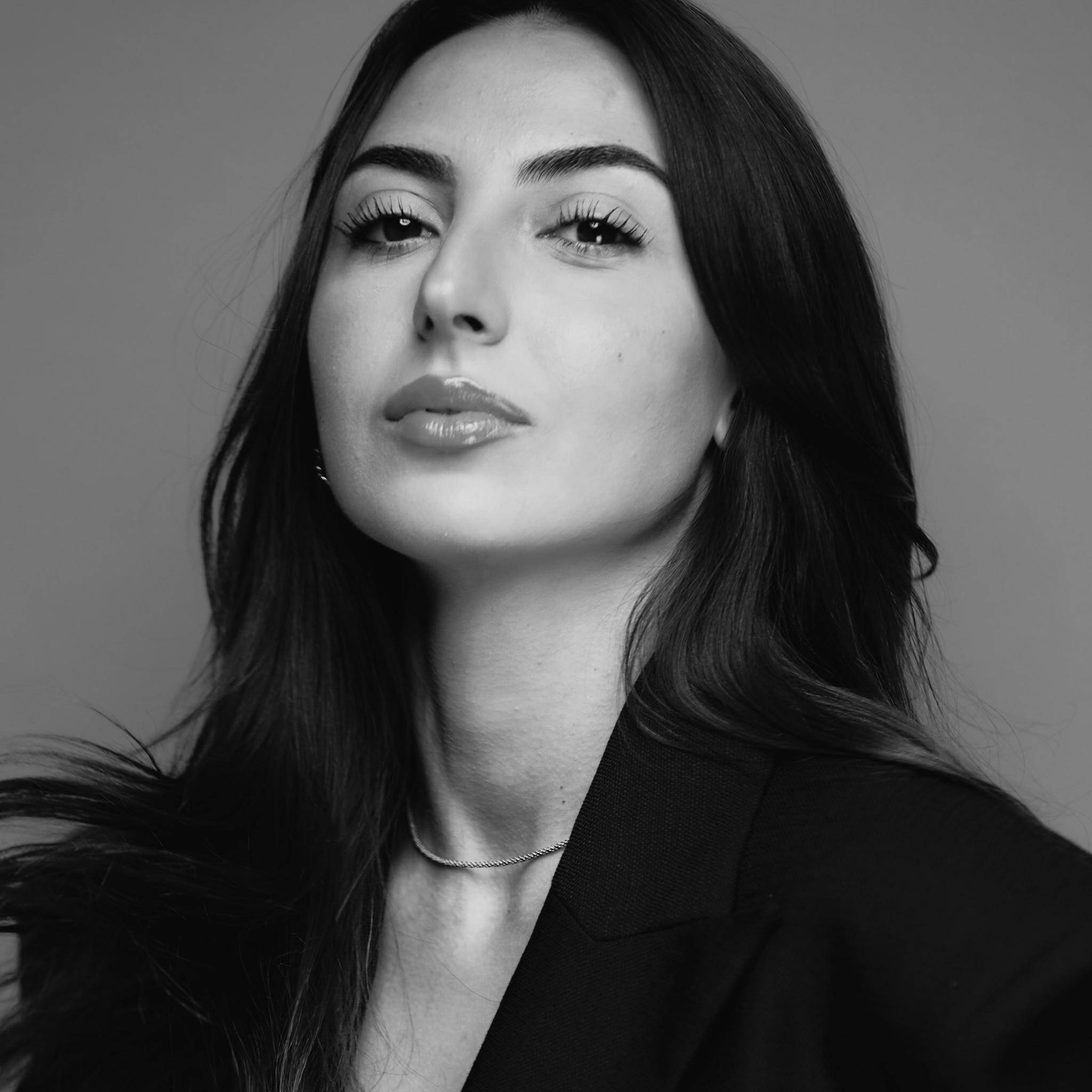 Ebru Caglar - Global luxury PR & Influence Project Manager 