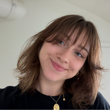 Justine Thomas - GRAPHISTE / DIRECTRICE ARTISTIQUE