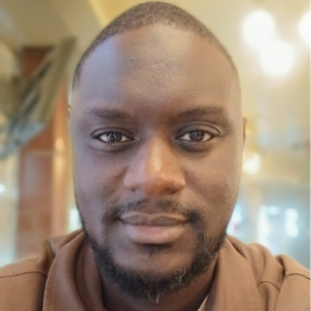Oussmani Drame - Traduction. Saisie de texte. Développeur