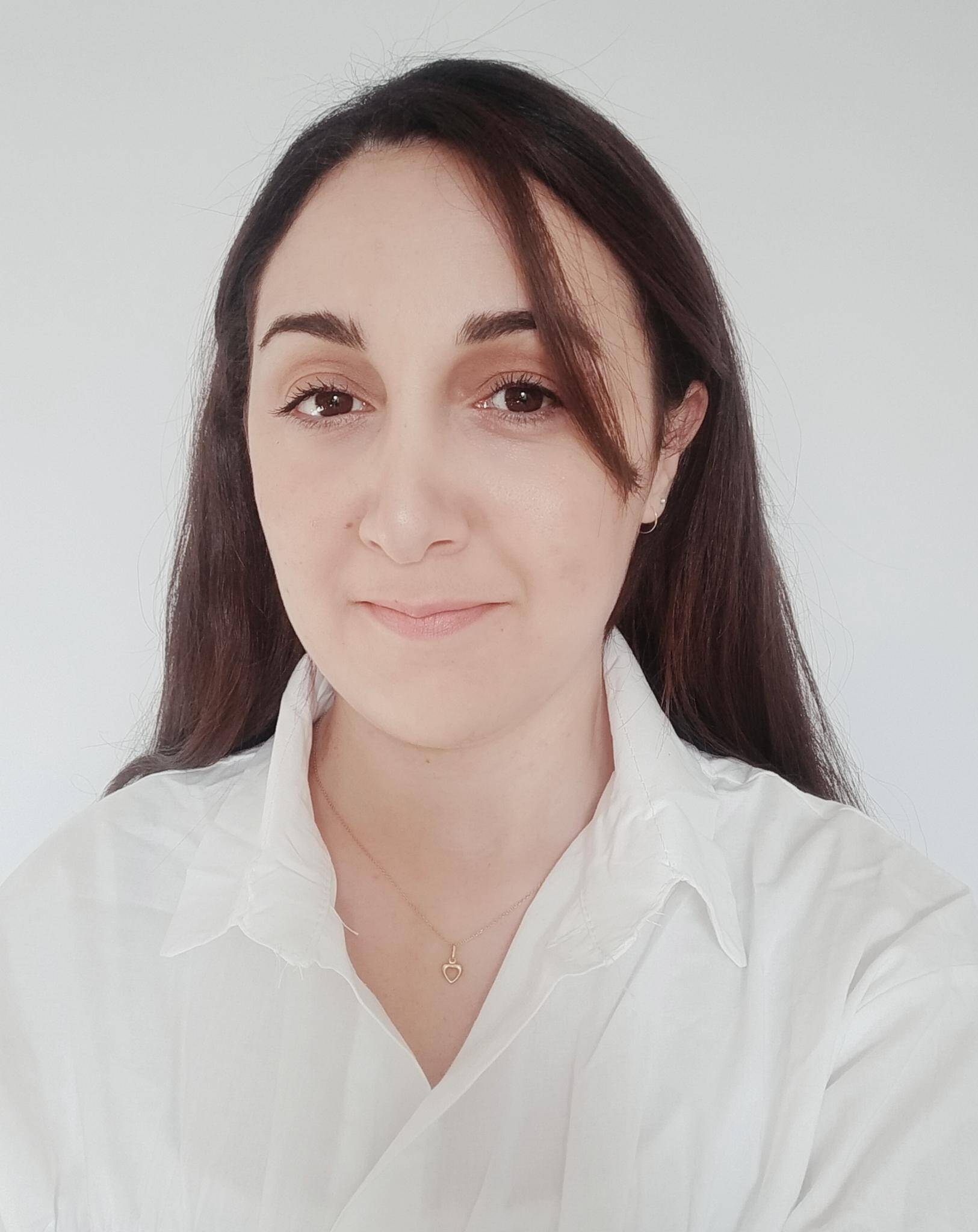 Katia B. - Assistante administrative 