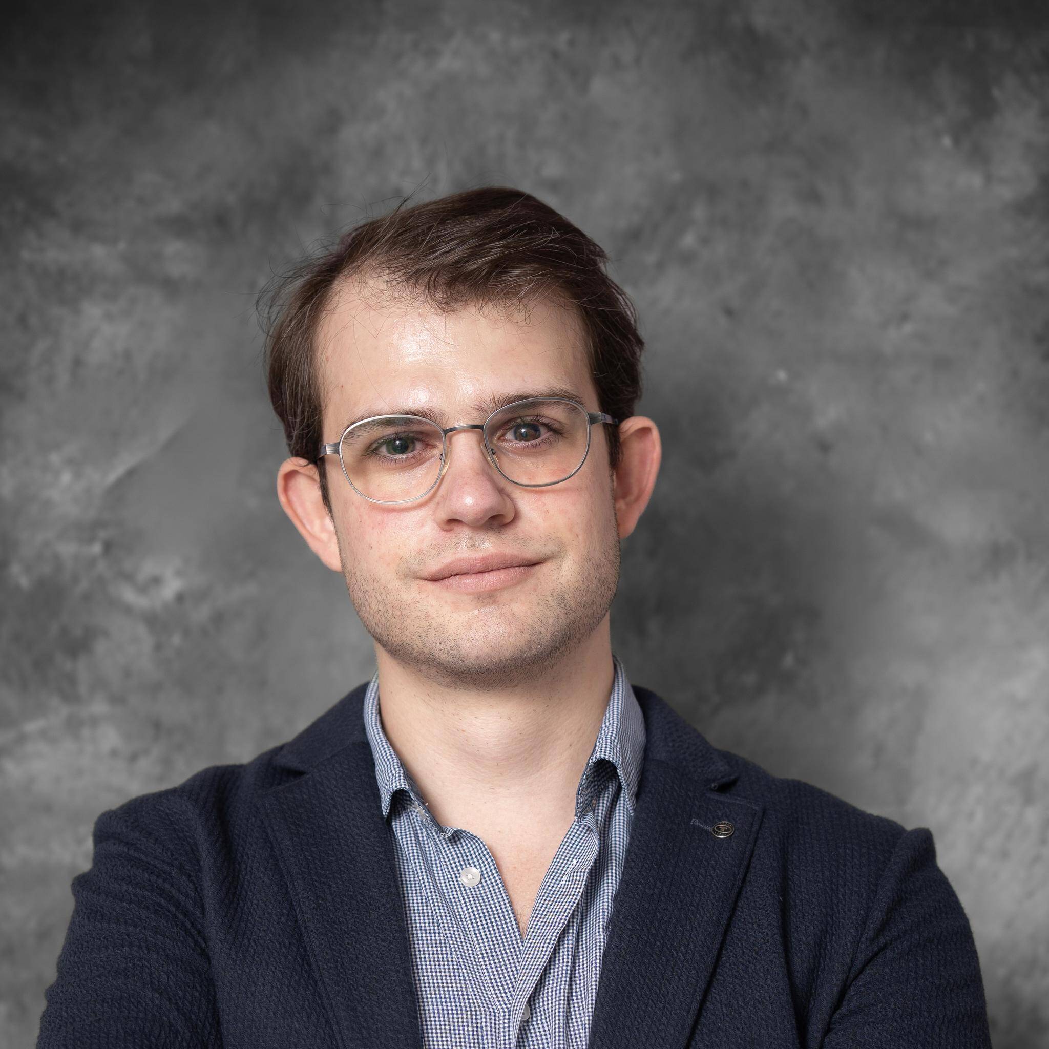 Célestin B. - Biostatisticien | R Shiny Expert | Data Santé