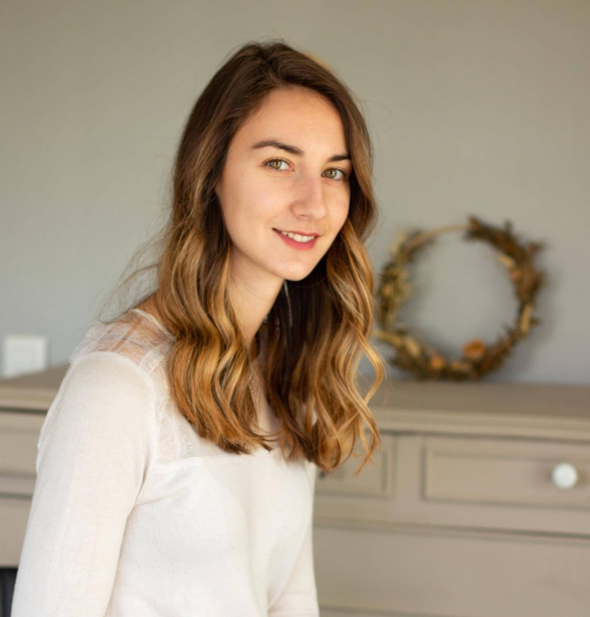 Laurie Archer - CONSULTANTE CRM ET COMMUNICATION