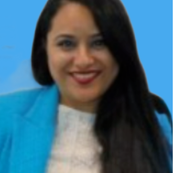 Hafsa Ayatillah - Consultante L&D | Stratégie & Transformation 