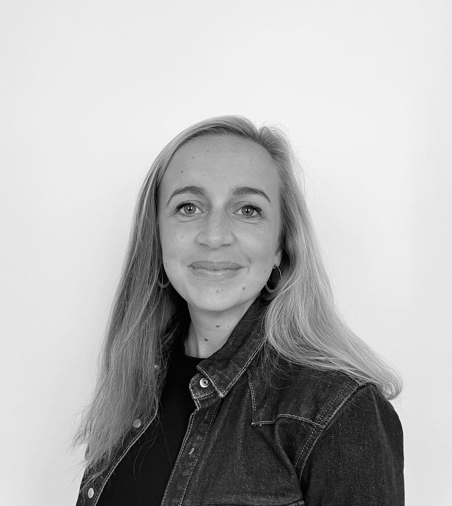 Bertille  - Administrative and Financial Director - Senior Financial Controller