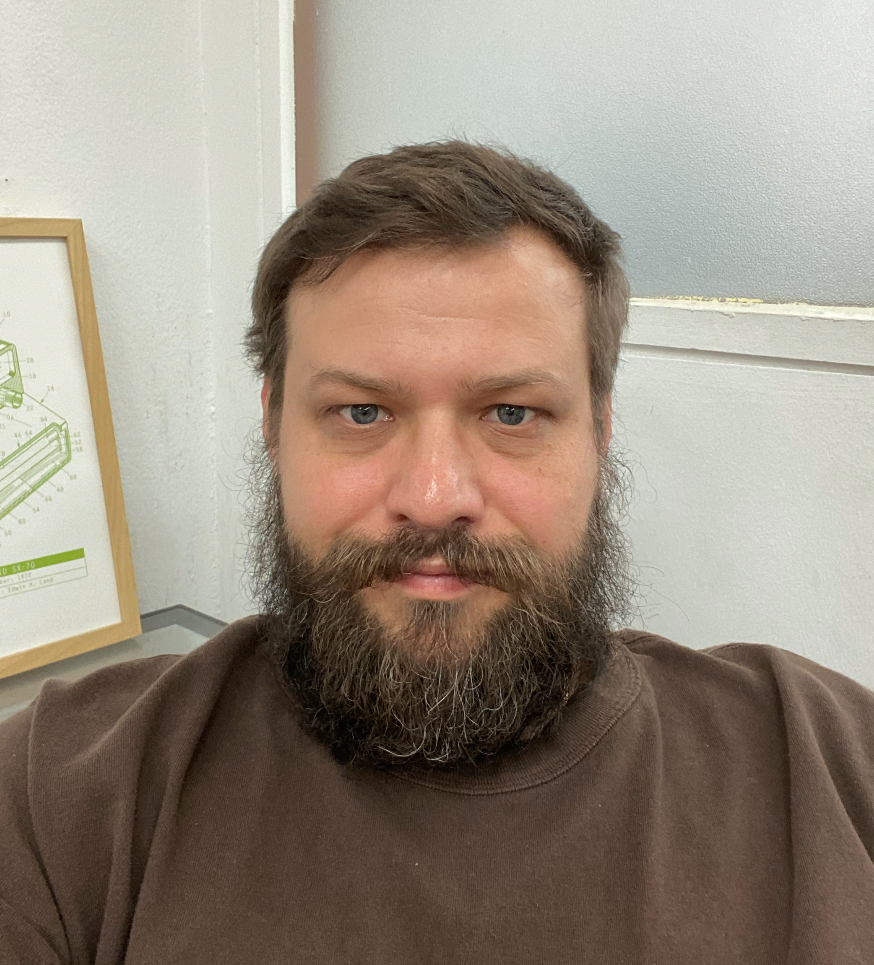 Anton Z. - CTO & Full-Stack Dev | Apps, SaaS e IA