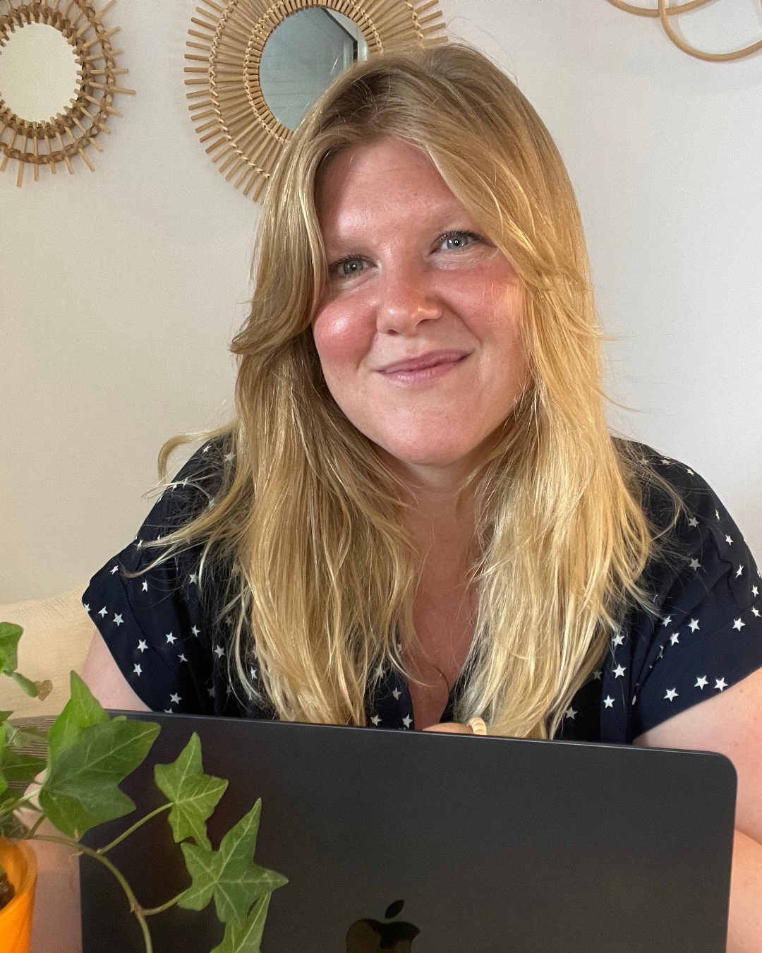 Lilubelle J. - Media Buyer Meta Ads |  Creative Stratégiste ☀️