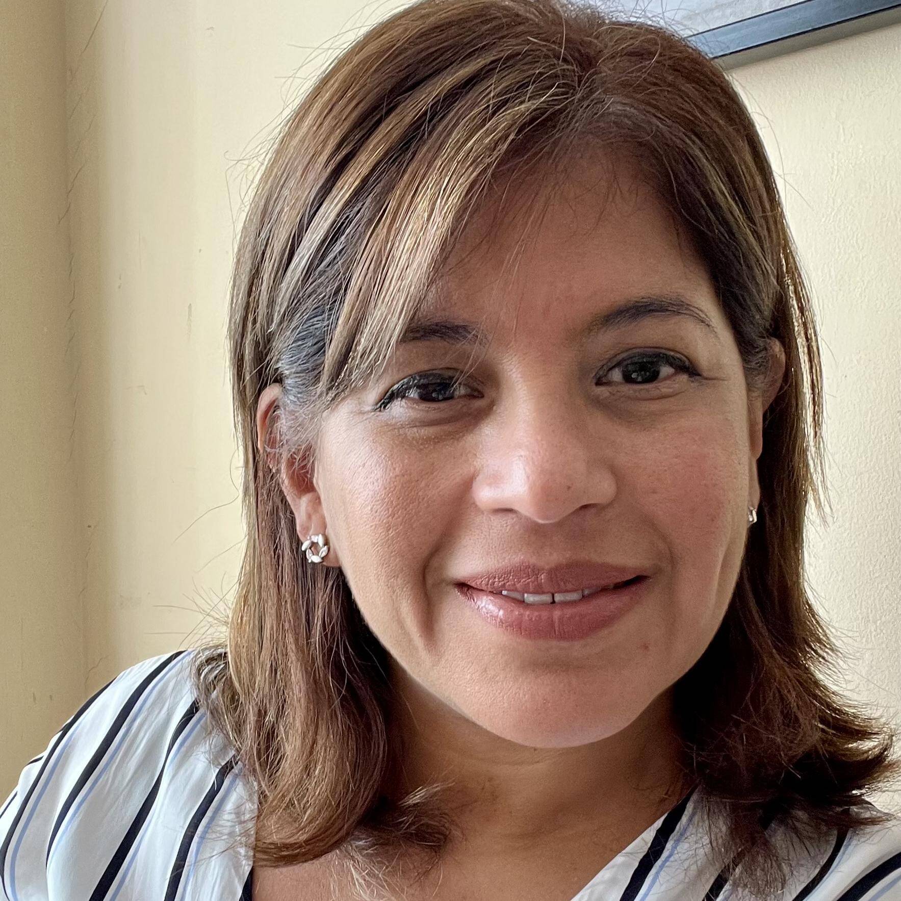 Elizabeth Medina Bermeo - Asistente administrativa online – facturación y ge