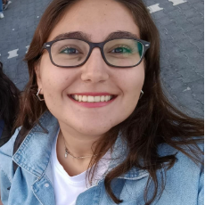 Miray Dağdelen - Turkish - English  Language Translator /Teacher