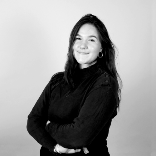 Emma G. - Brand Strategist · Cheffe de projet
