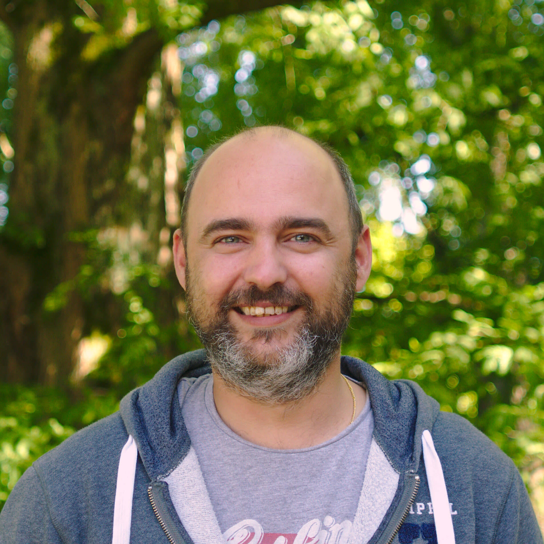 Benoit Simard - Développeur fullstack , spécialisé en Graph
