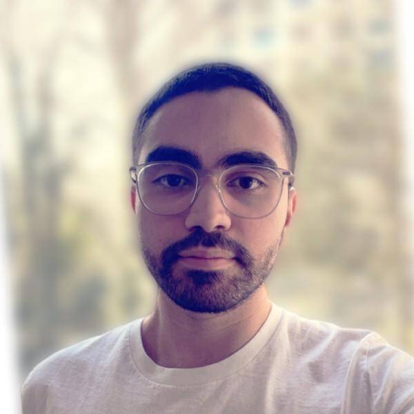 Yacine M.
