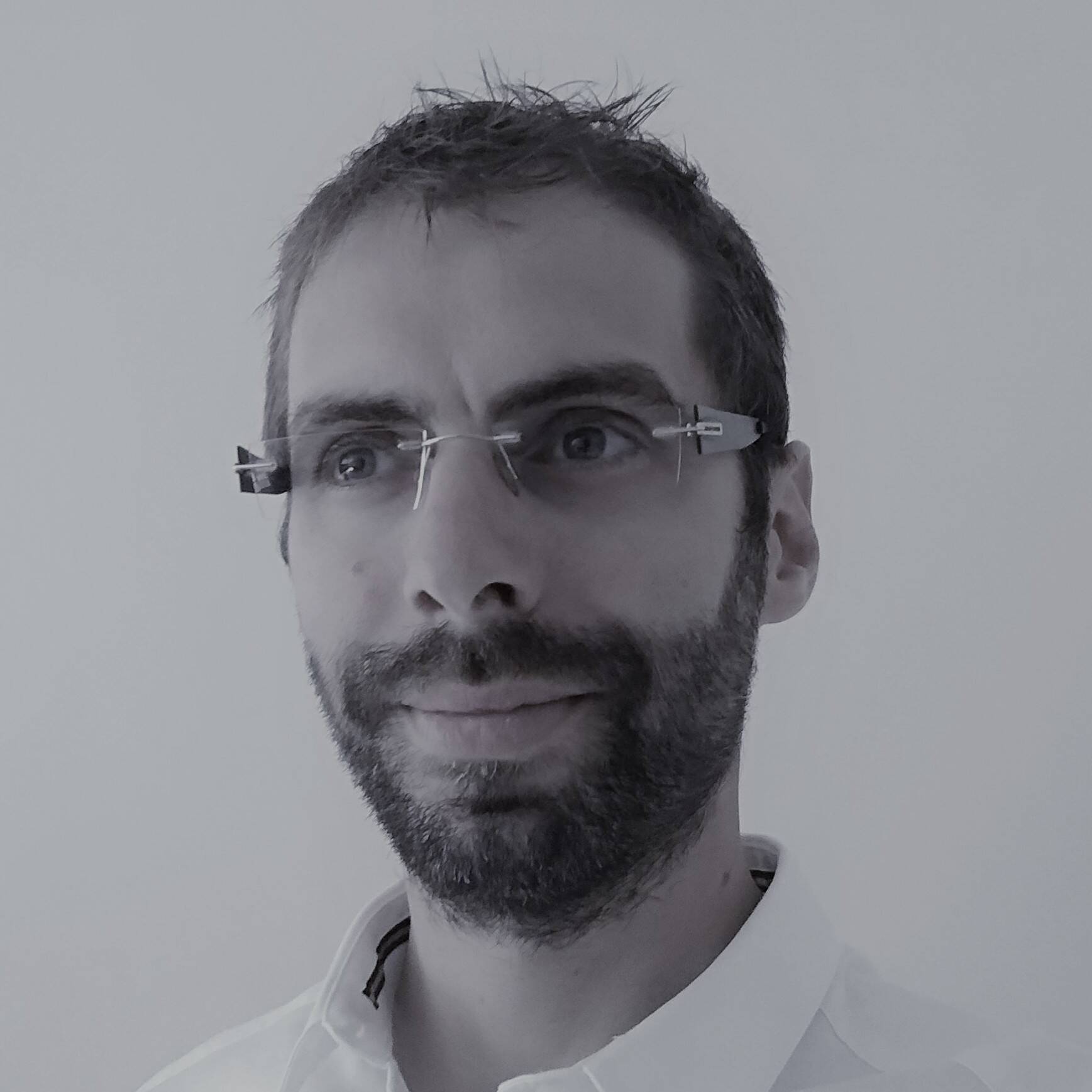 Frédéric Vrignaud - Développeur embarqué Firmware/ESP32/LVGL