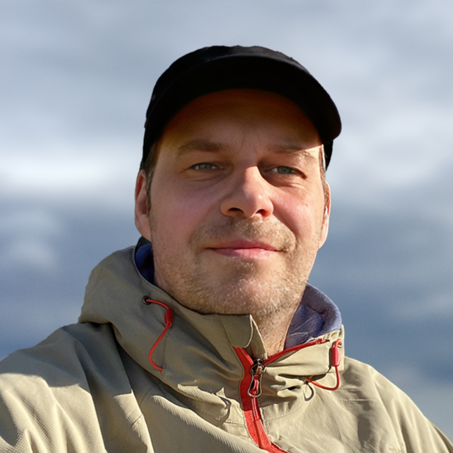 Gordon Thomas - Motion Designer 2D/3D & Art Director