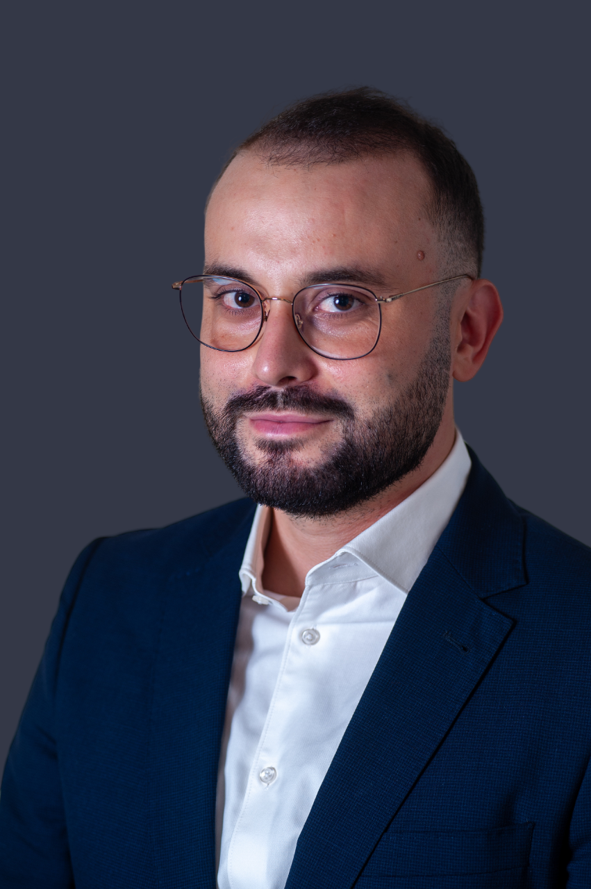 Walid  - Financial Modeling | Financial Analyst | Valuation