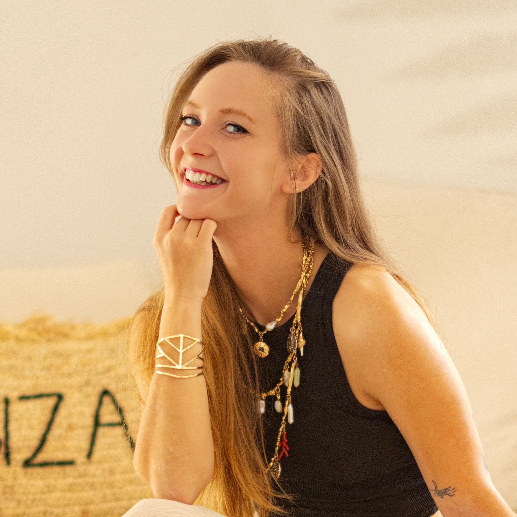 Gabrielle Charlier - Designer graphique & stratégie de contenu digital