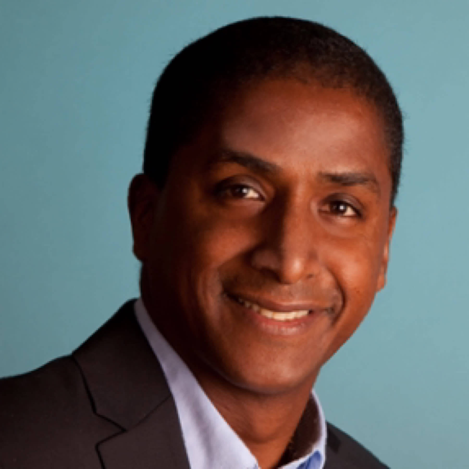 Nicolas Vaneeathan - Consultant polyvalent Hubspot/Salesforce.
