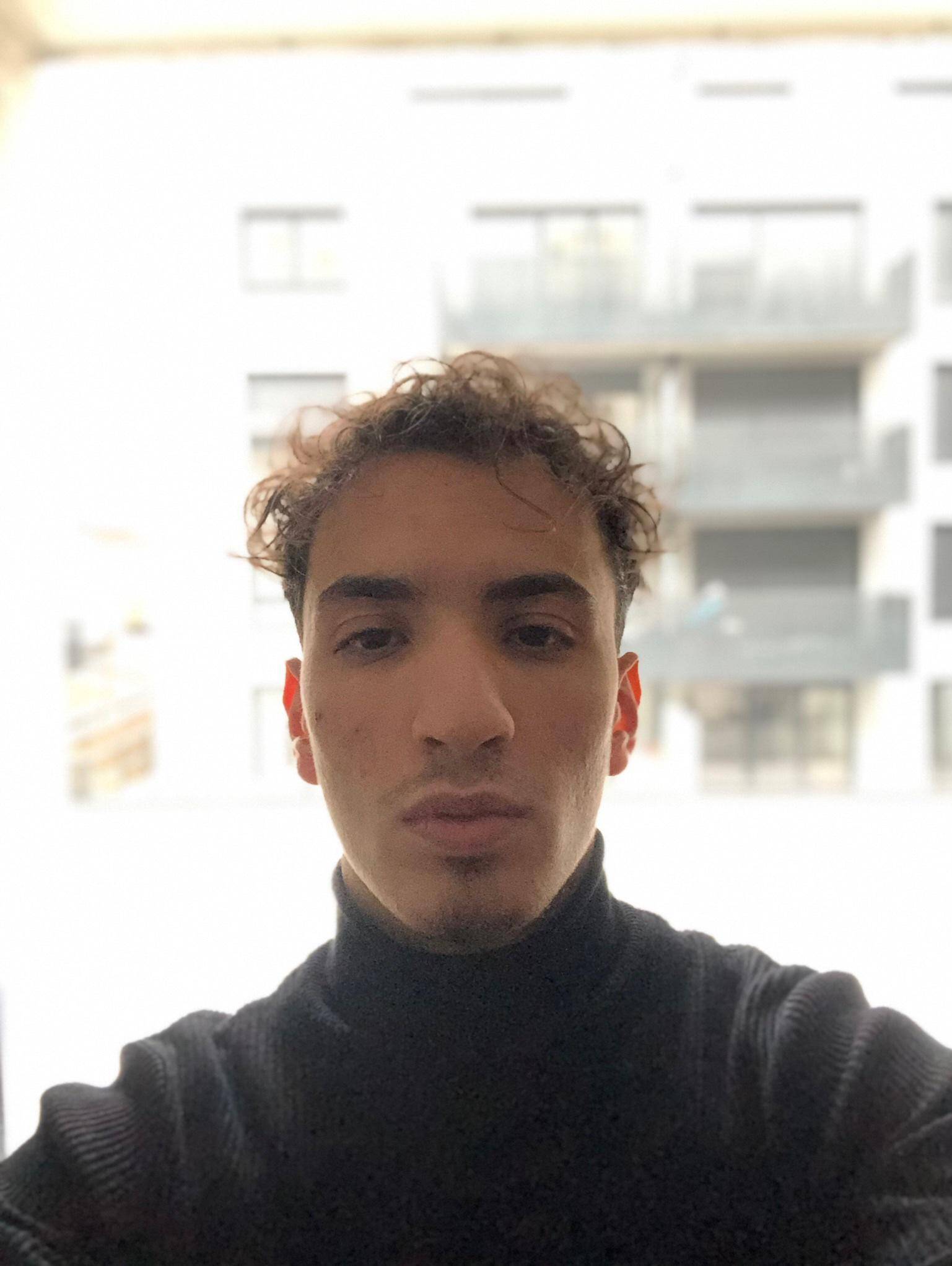 Younès A.