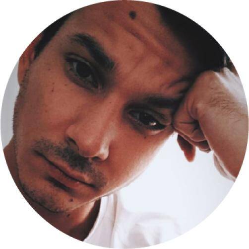 Alejandro Giusti - UX/UI & Graphic Designer