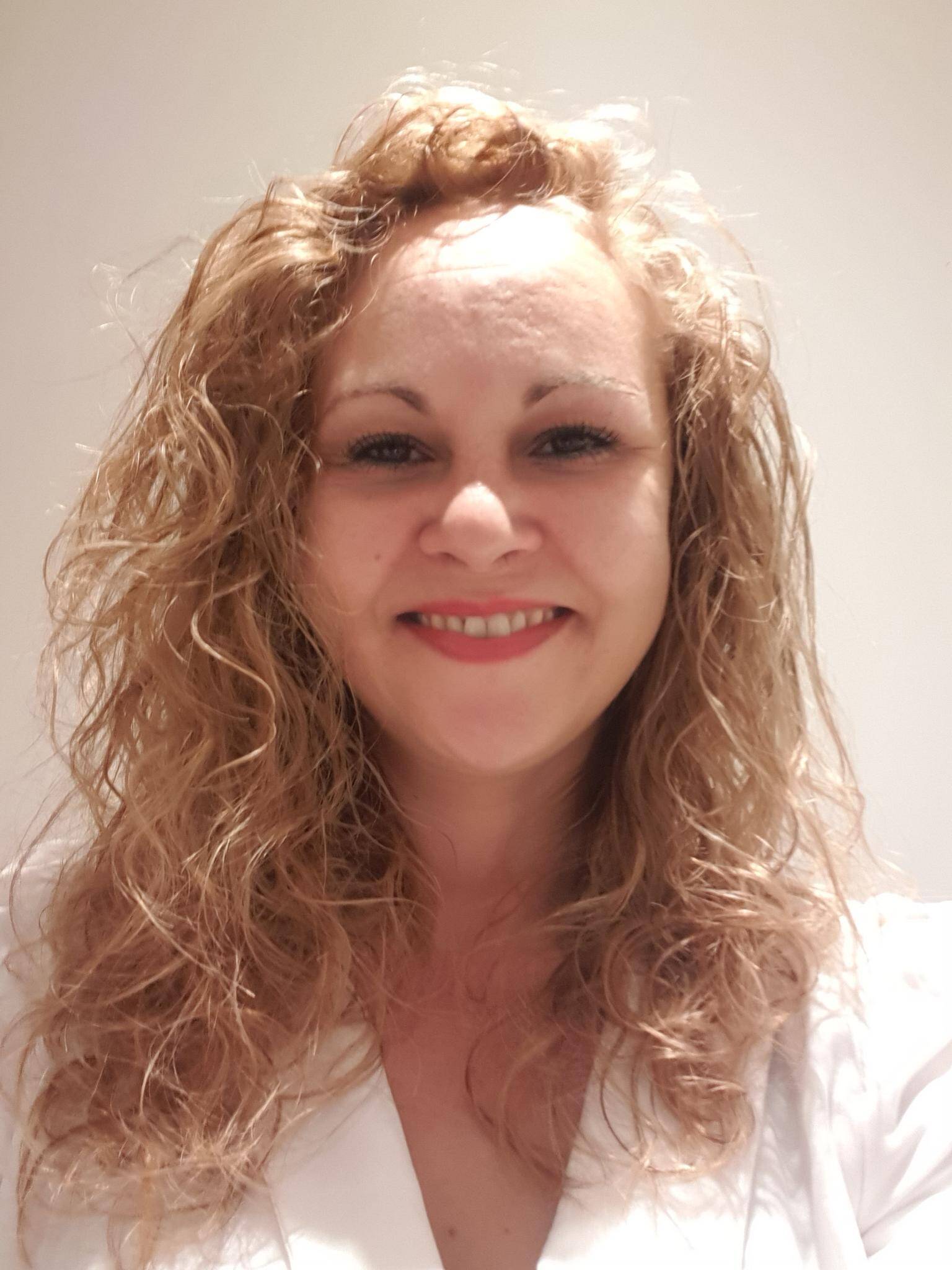 Sabrina  - Assistante de direction / Office Manager / RH
