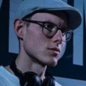 Dave H. - Podcast & Voice Over Editor | DJ (since 2001)
