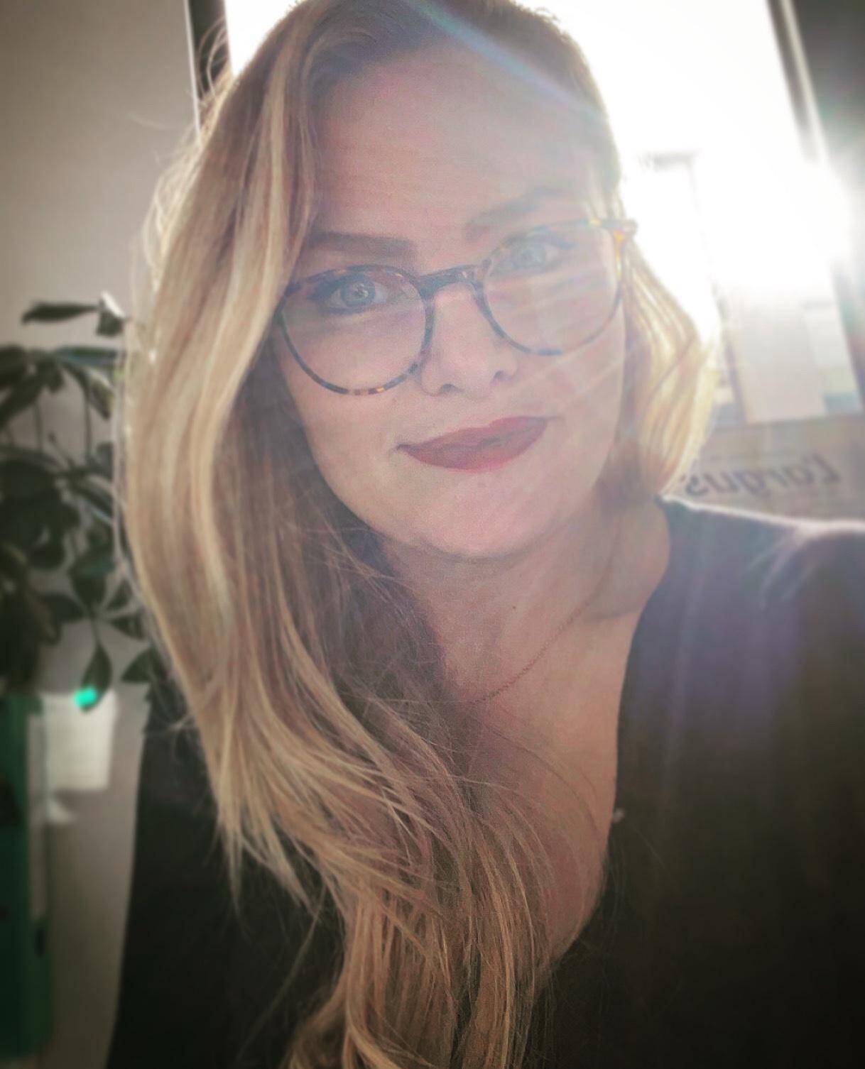 Emmanuelle R.