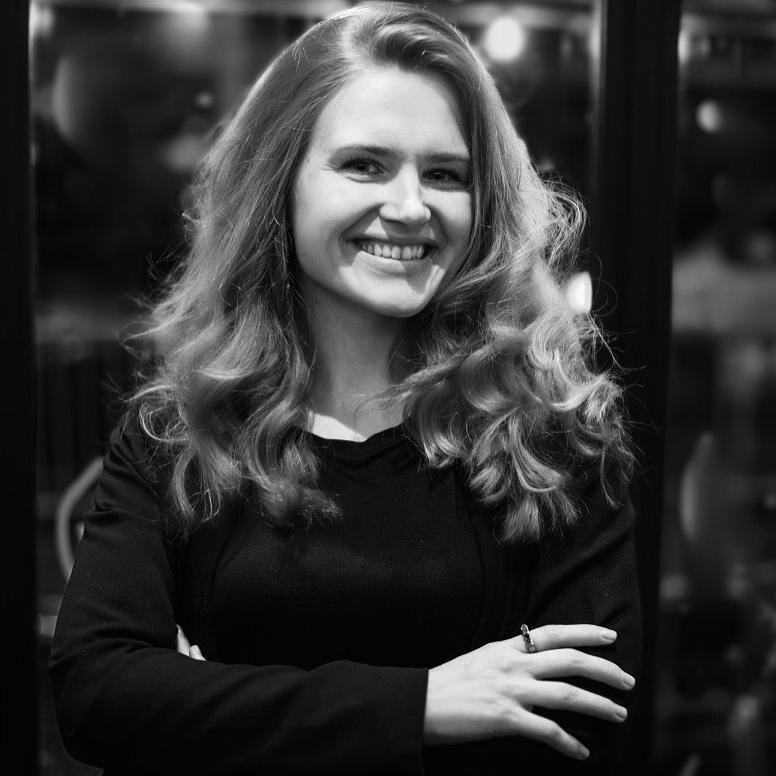 Aleksandra Papulova - Consultante en Communication