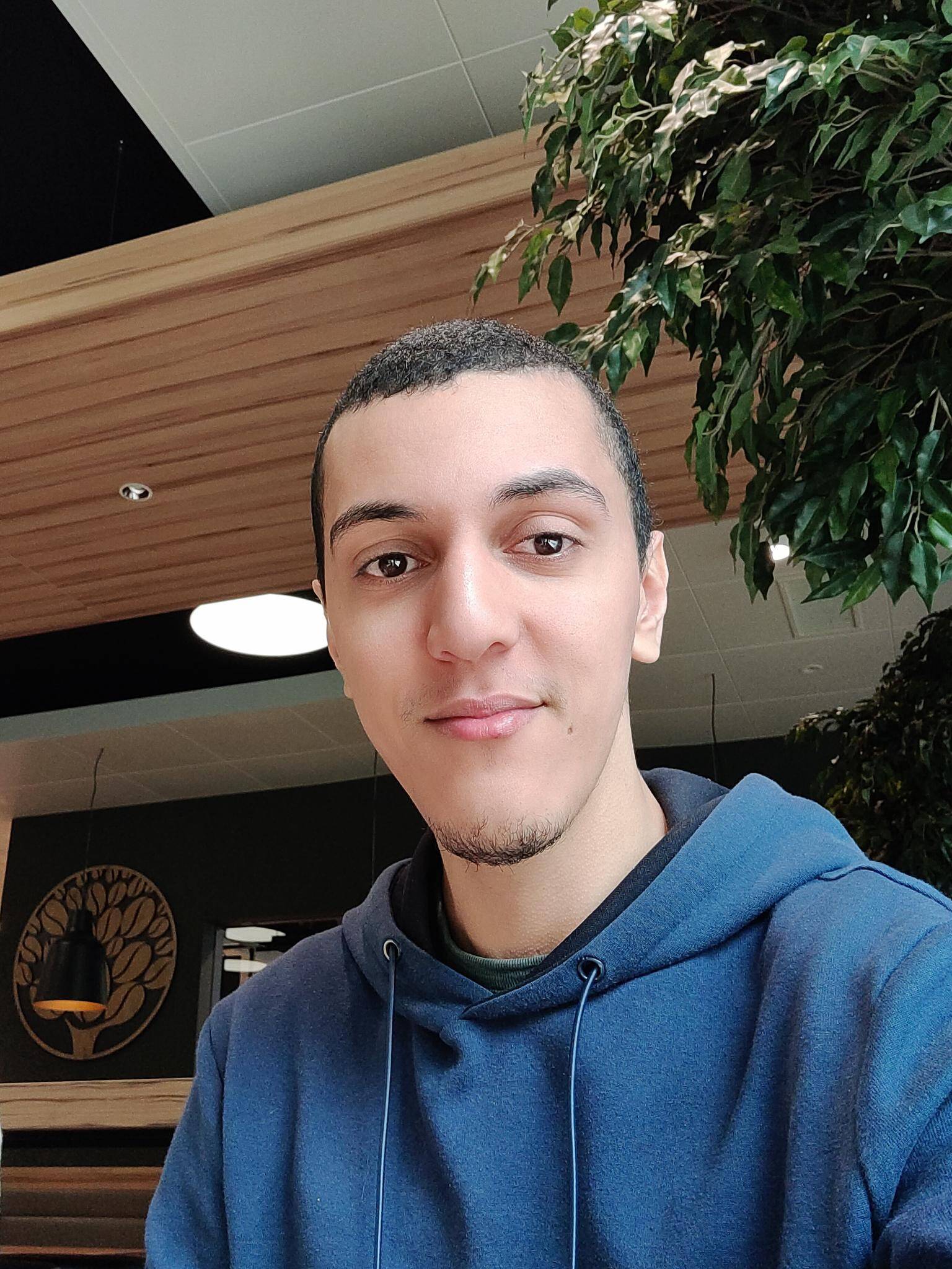 Mohammed El Moutaraji - DevOps Engineer - Kubernetes Azure AWS Certified