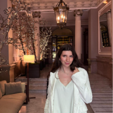 Andrea G. - Periodista, Community Manager y Comms consultant