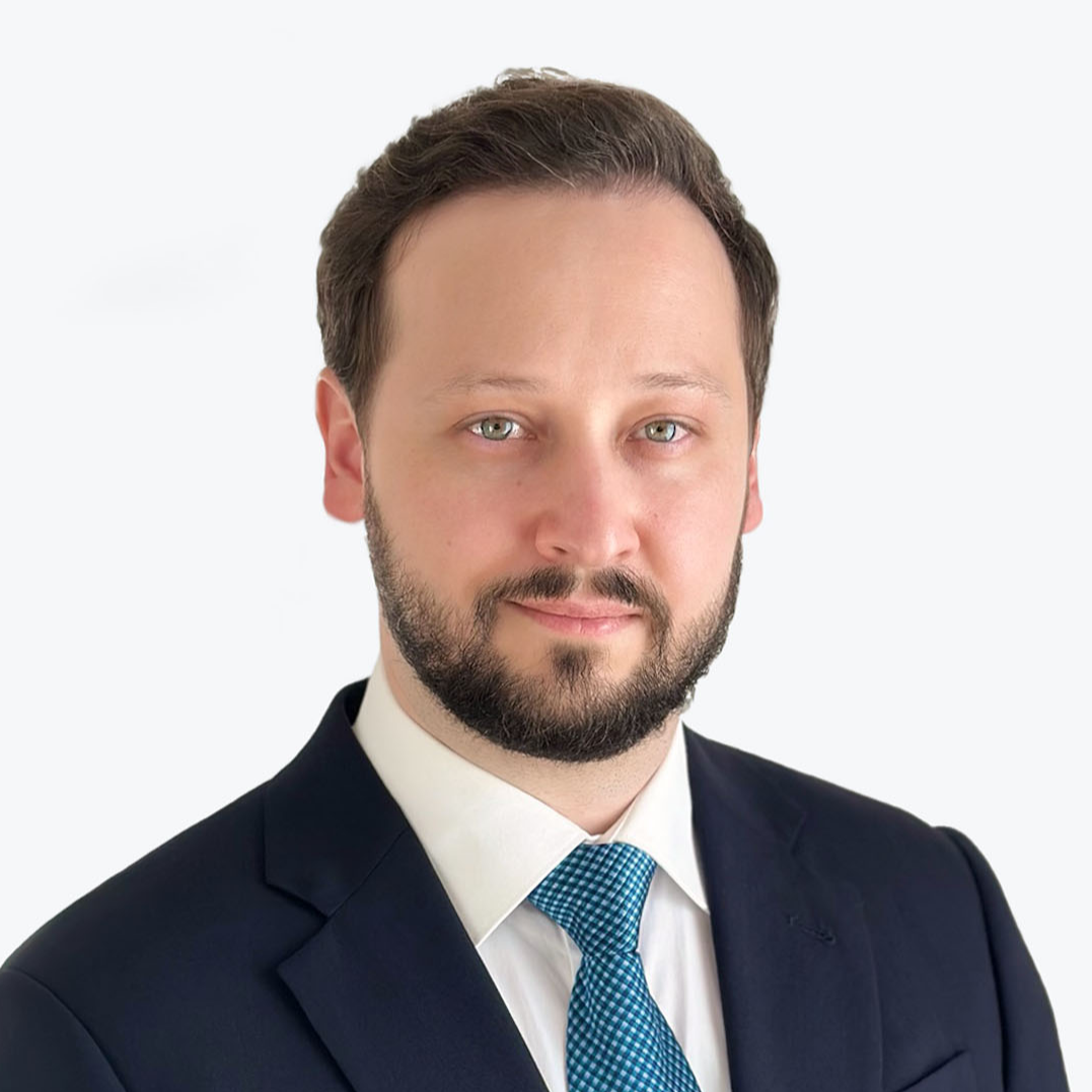 Maxim Karpiakou - Finance & Reporting Consultant | Ex-Big 4