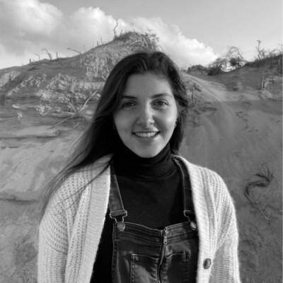 Elena  - Architecte et concepteur de meubles sur mesure