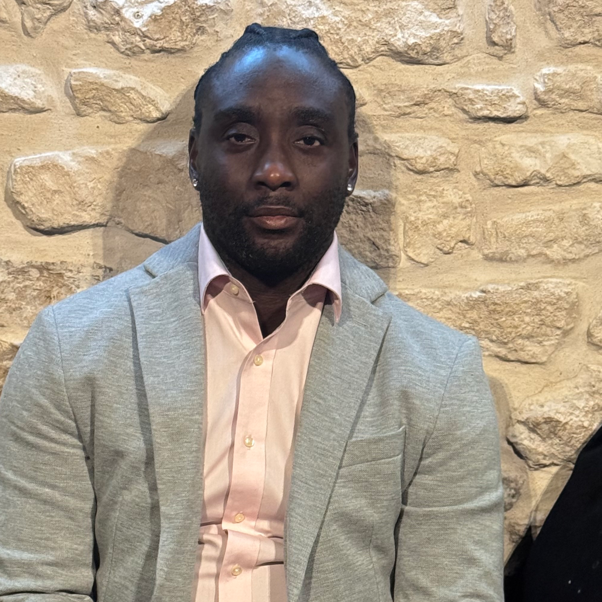 Gilchrist  - Coordinateur technique / office manager