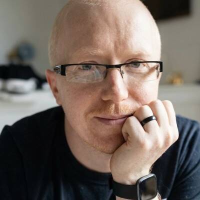 Stuart Crawford - Strategic Branding | Creative Director @ ID