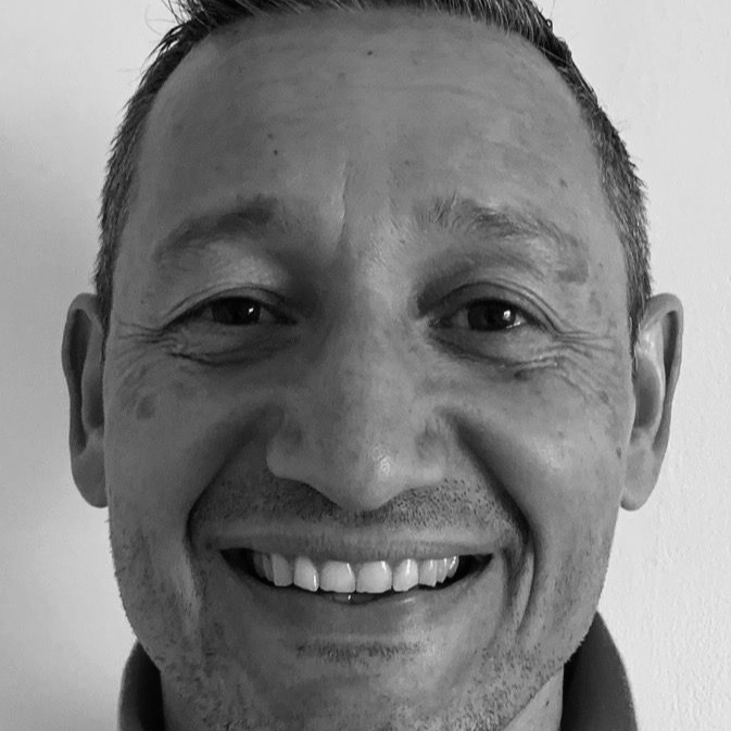 Jean-Christophe R. - Technicien PAO & Impression Numérique & Pose